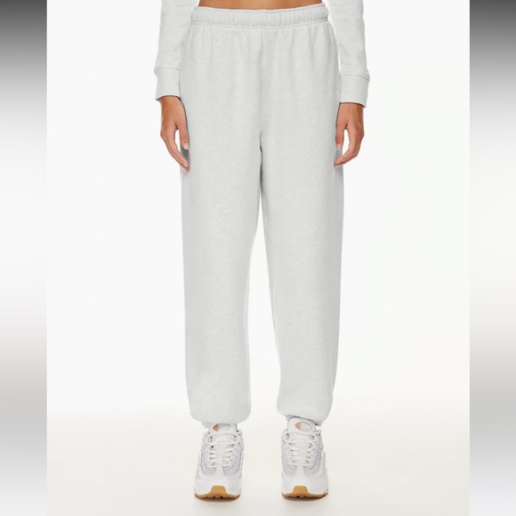 Aritzia TNA sweatpants NWOT - Picture 1 of 3